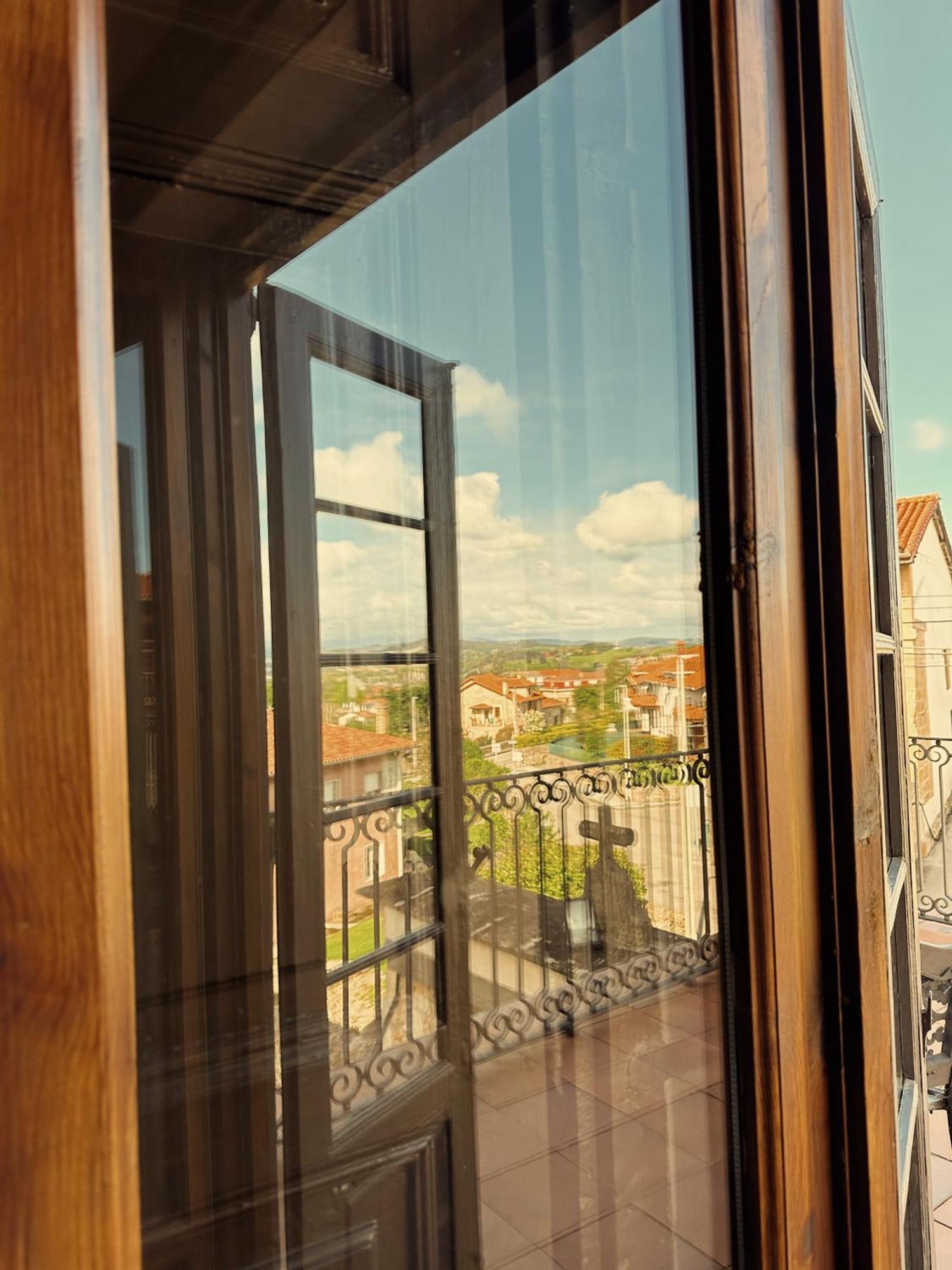 Hotel Palacio La Casona De Cerrazo Екстериор снимка