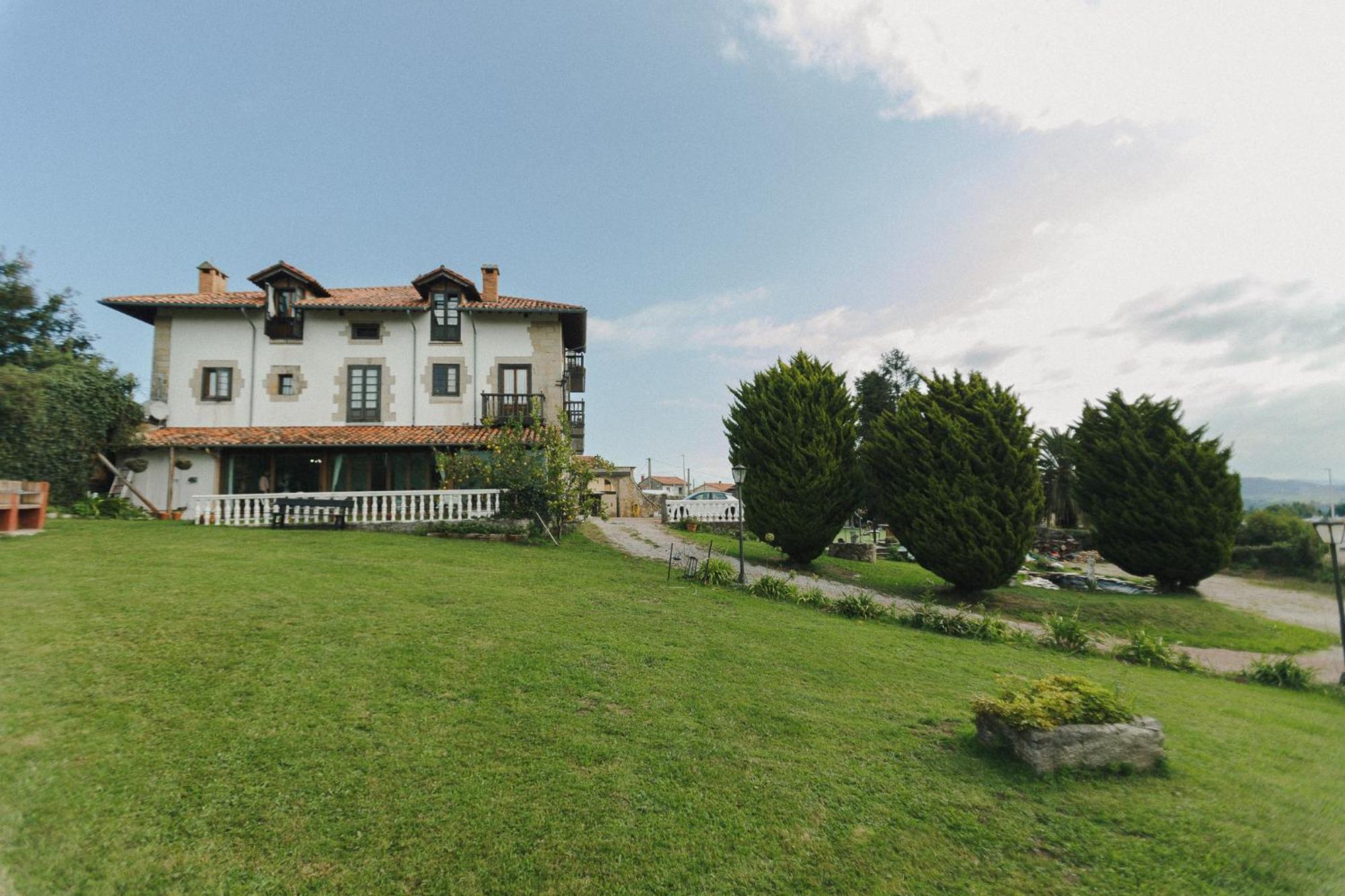 Hotel Palacio La Casona De Cerrazo Екстериор снимка