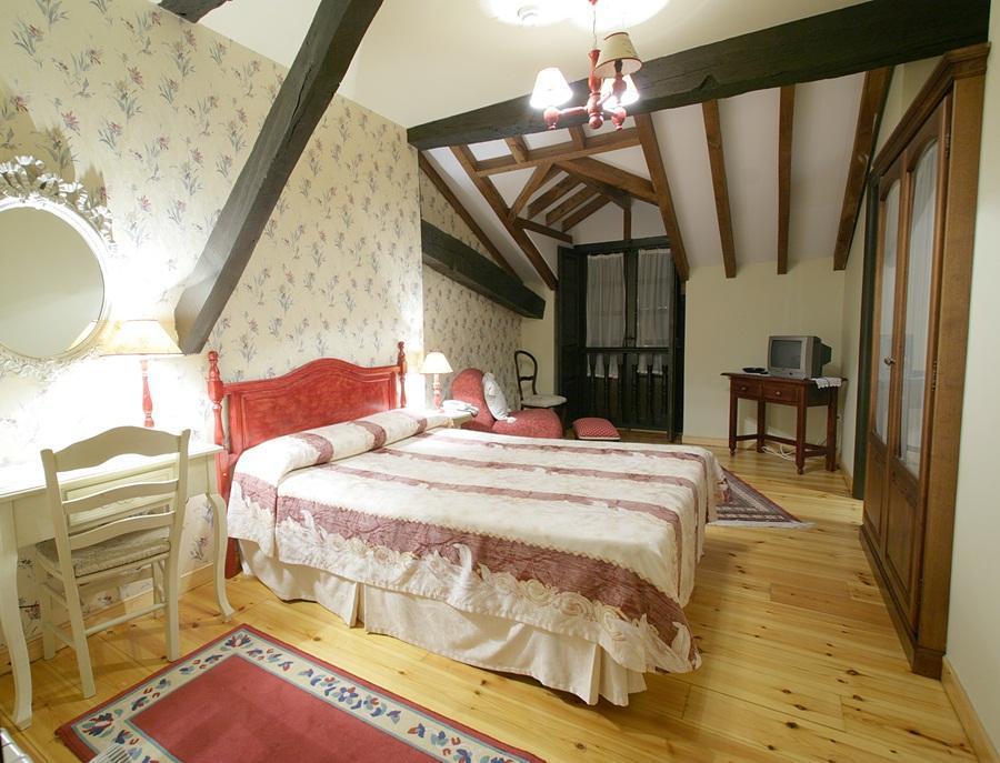 Hotel Palacio La Casona De Cerrazo Екстериор снимка